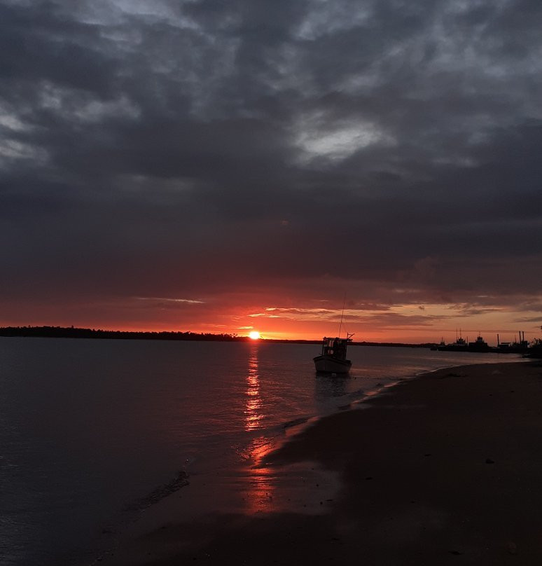 Quitongo Beach-Caravelas必去景点
