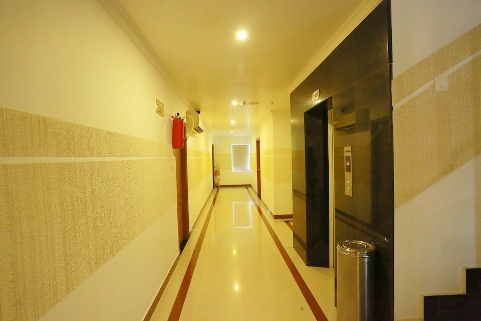 Hotel Oak Tree主图