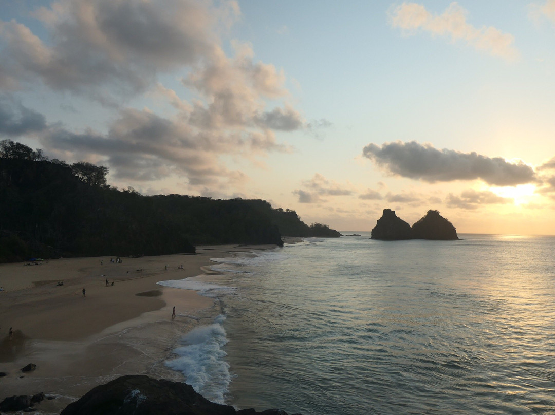 Praia do Bode-费尔南多-迪诺罗尼亚群岛必去景点