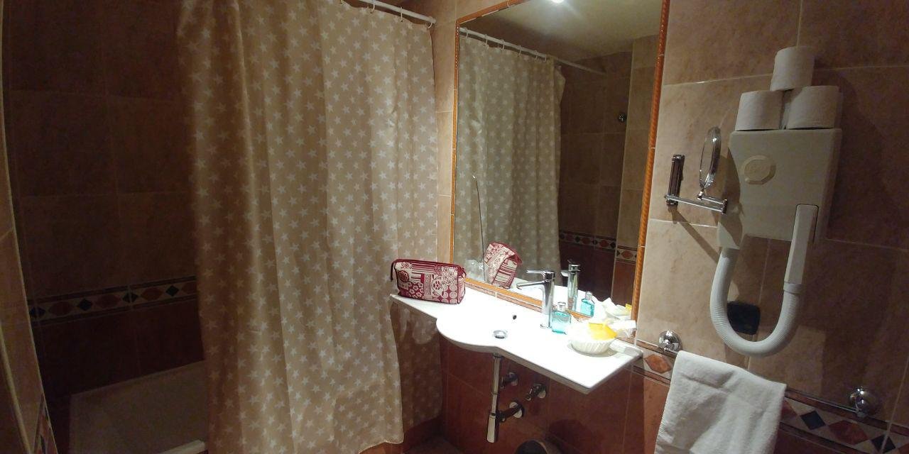Hotel Dona Blanca-浴室