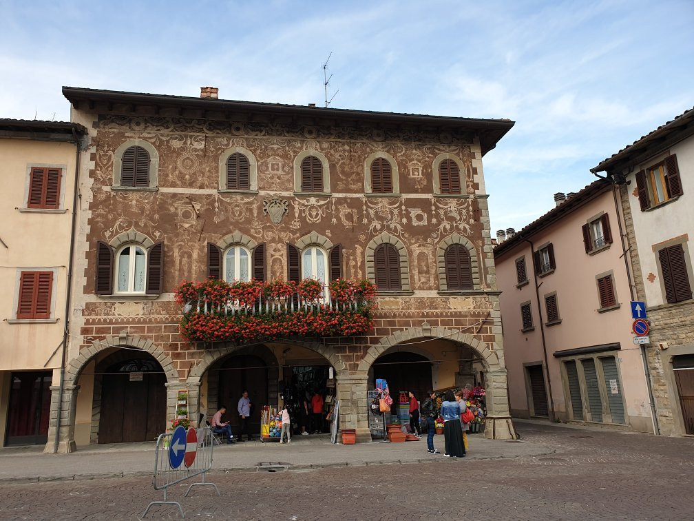 Torre Civica a S. Piero in Bagno景点图片