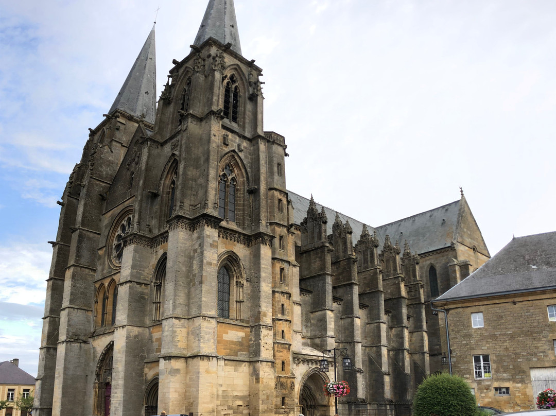 Abbatiale Notre Dame de Mouzon