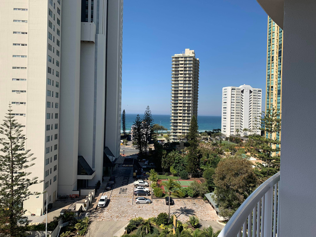 阿尔法星座度假酒店主图