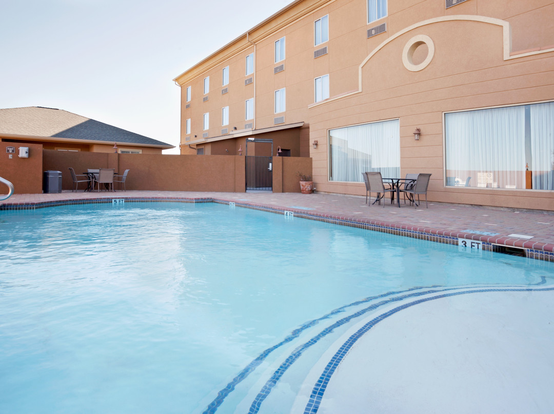 智选假日套房酒店萨帕塔 by IHG主图