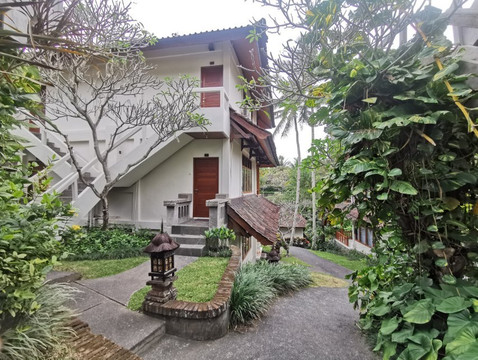 佩尔缇威度假村主图