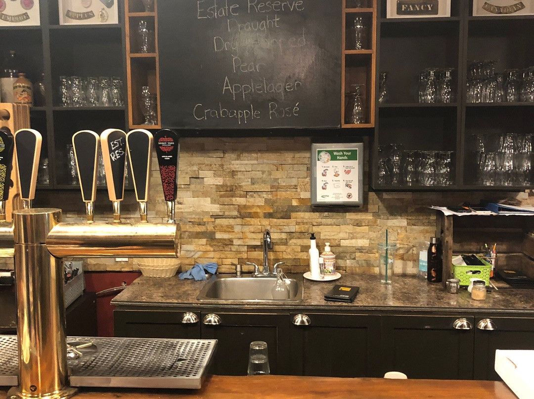 Spirit Tree Estate Cidery-卡利登必去景点