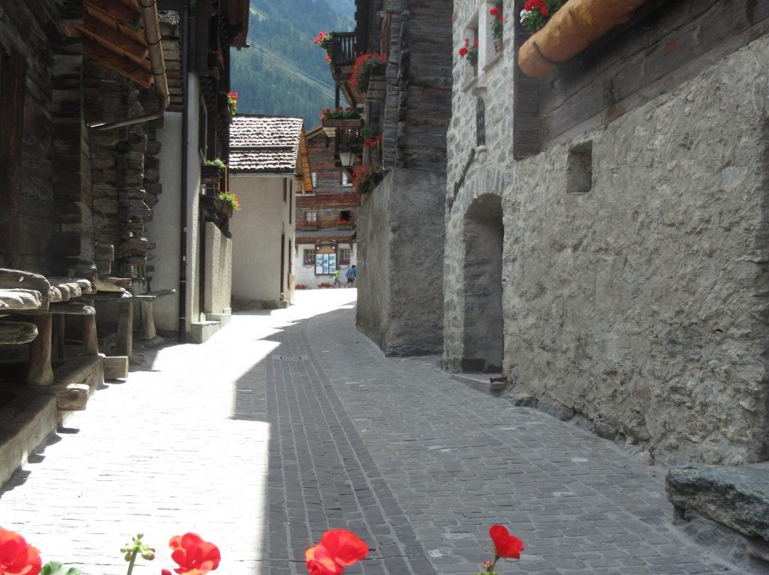 Chemin Des Geraniums景点图片