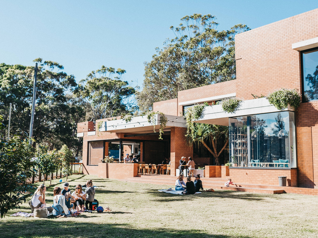 Cornerstone Stores-Tugun必去景点