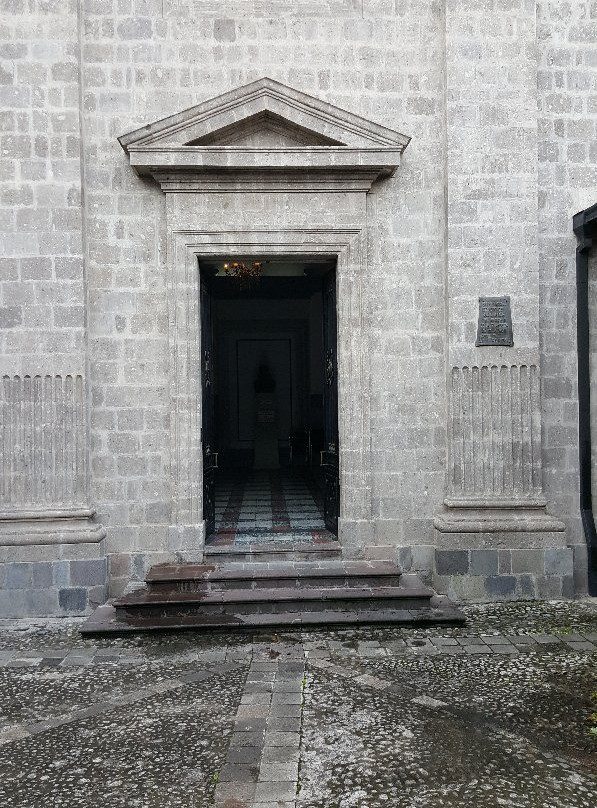 Casa y Mausoleo de Juan Montalvo景点图片