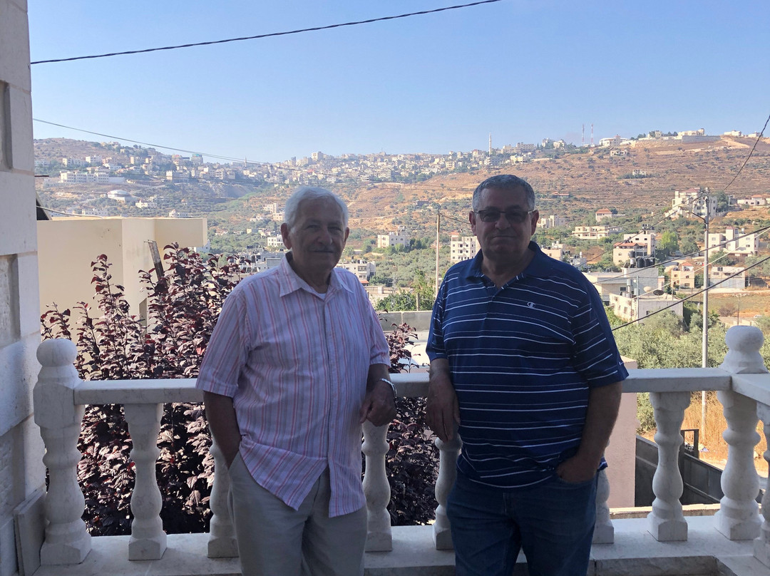 Khouriya Family Guesthouse主图