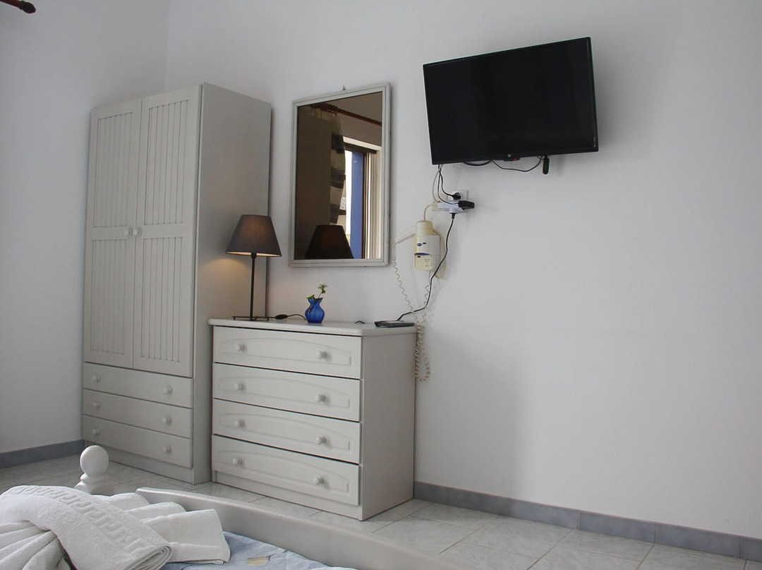 Calypso Apartments主图