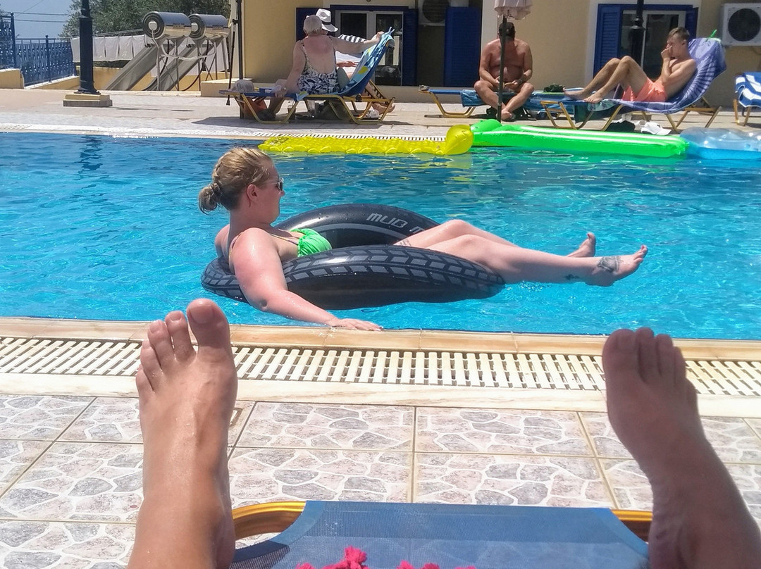 Trapezaki Village主图