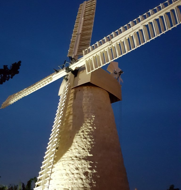 Moses Montefiore Windmill景点图片