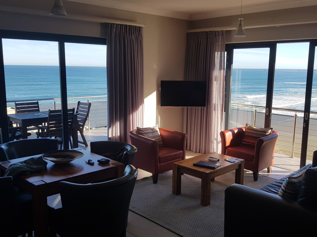 Brenton Haven Beachfront Resort主图