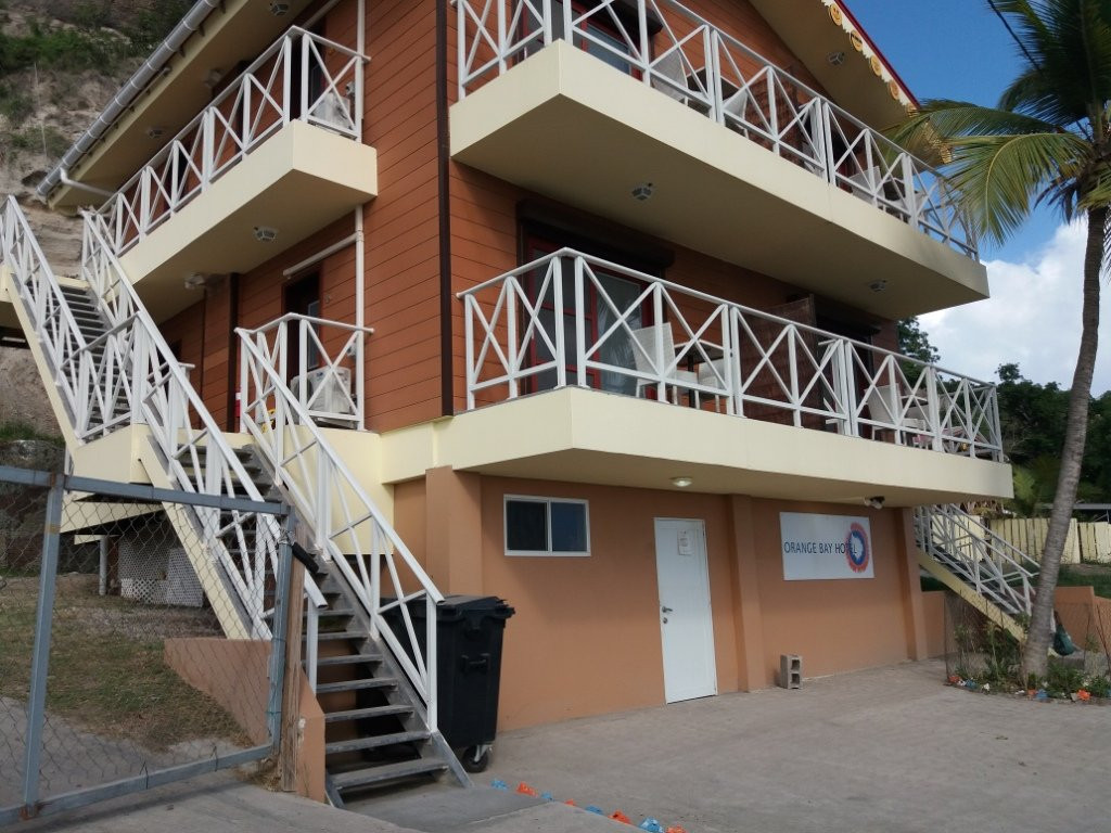 Orange Bay Hotel主图