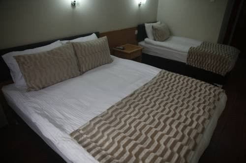 Adaras Hotel