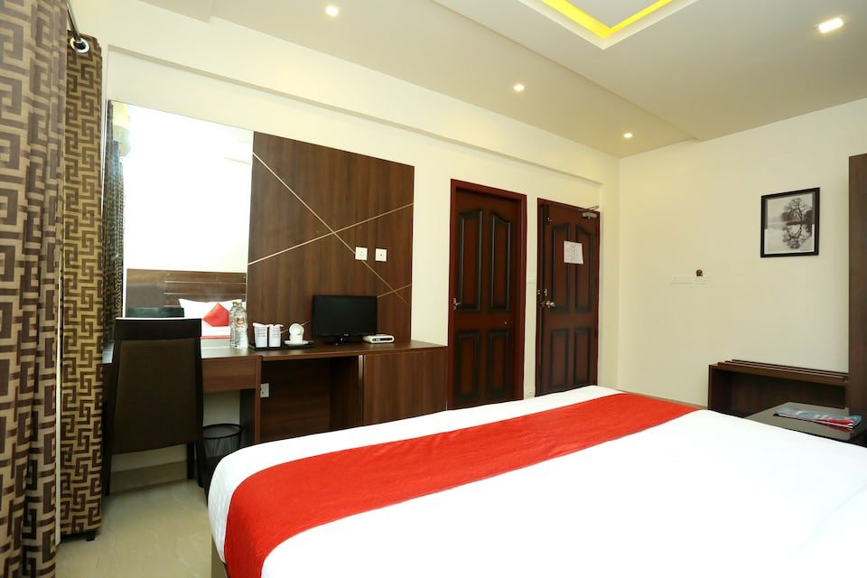 OYO 16812 Hotel Padippurayil主图