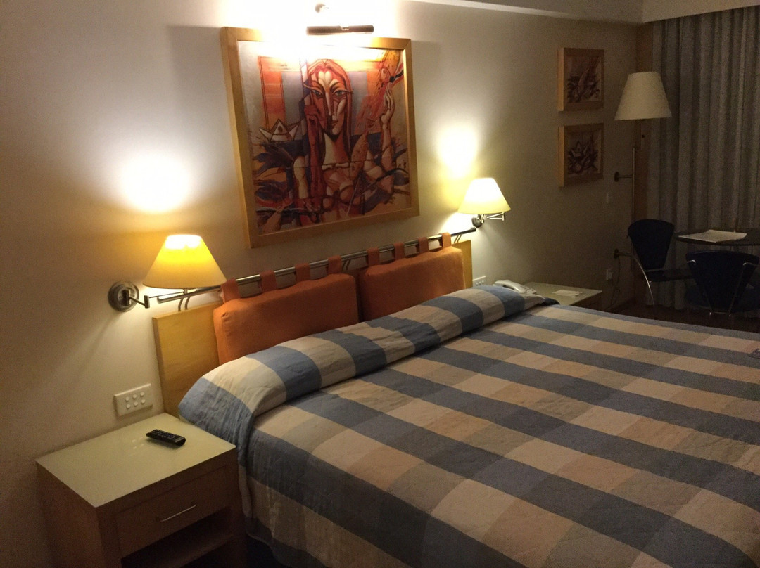 St Raphael Marina-Pyrgos必去景点