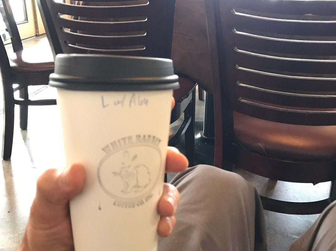 Forest Falls餐馆和美食-White Rabbit Coffee