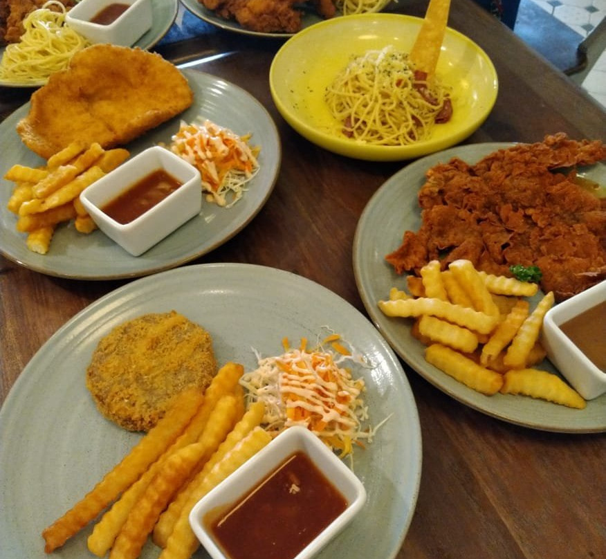 Bojongsoang餐馆和美食-Giggle Box Buah Batu