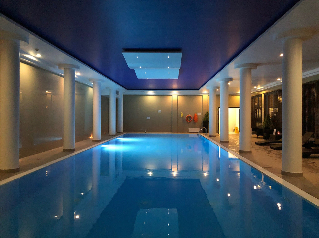 安姆巴什达尊享酒店主图