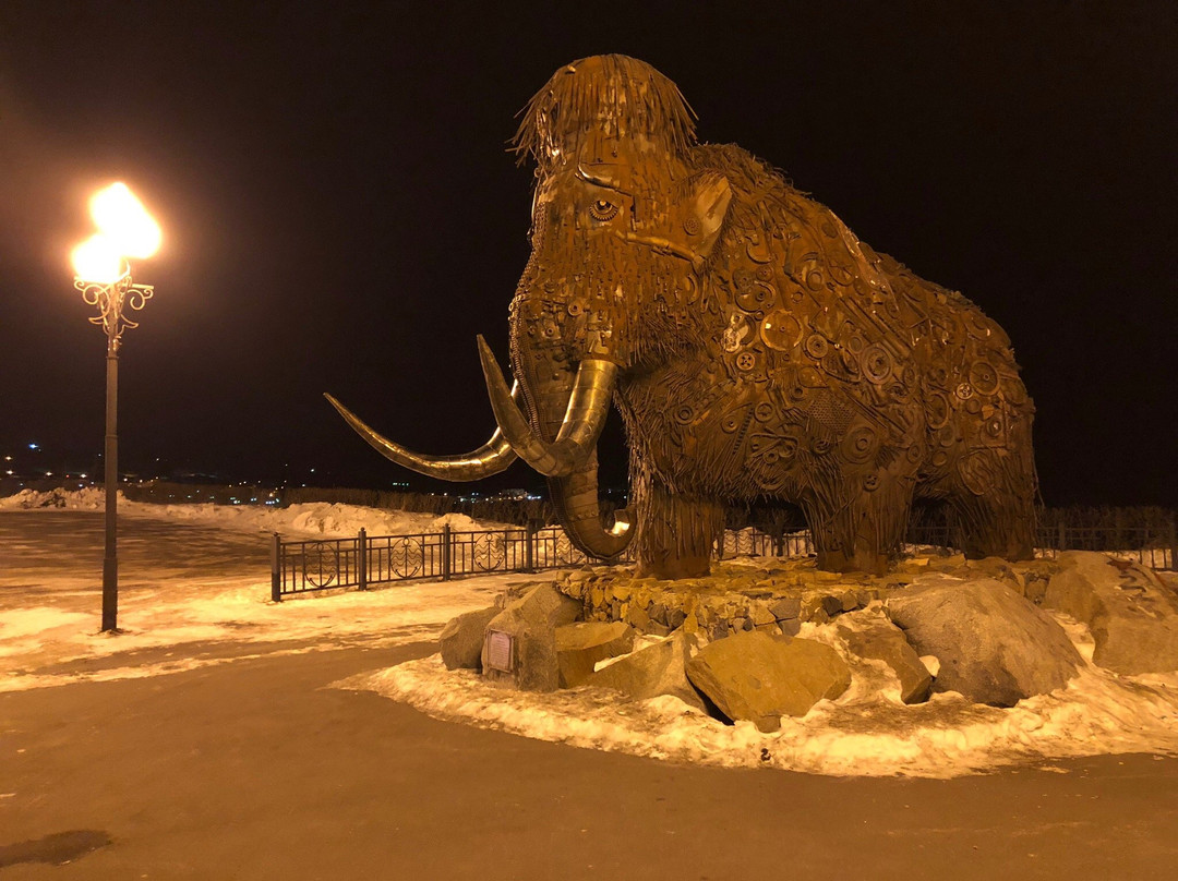 Mammoth Sculpture, Vremya-Magadan必去景点
