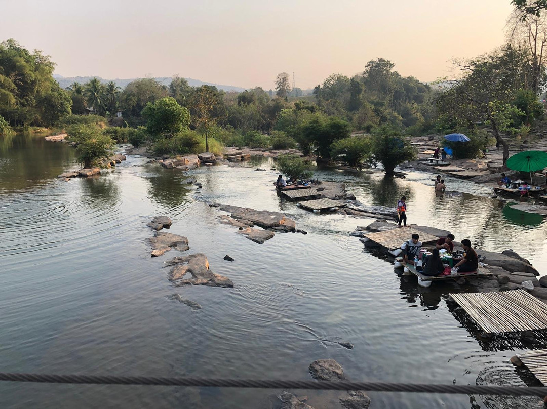 热带雨林度假村主图