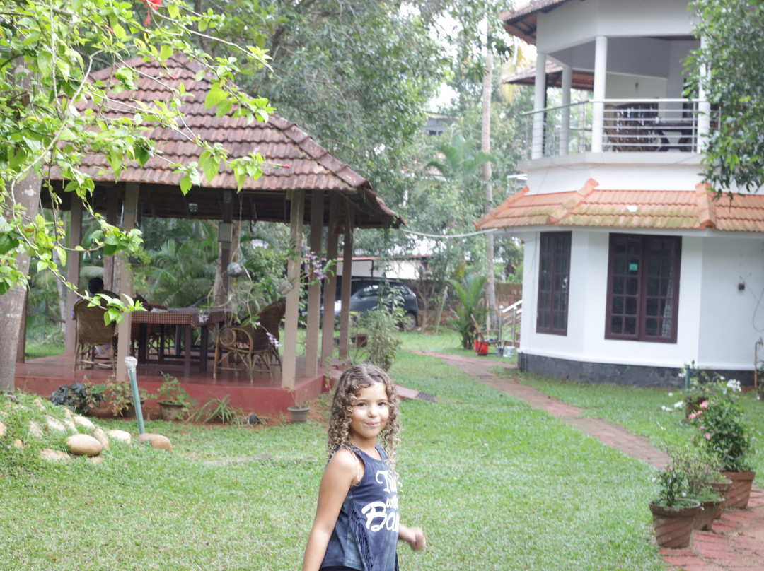 Lovedale Lakeside Homestay主图