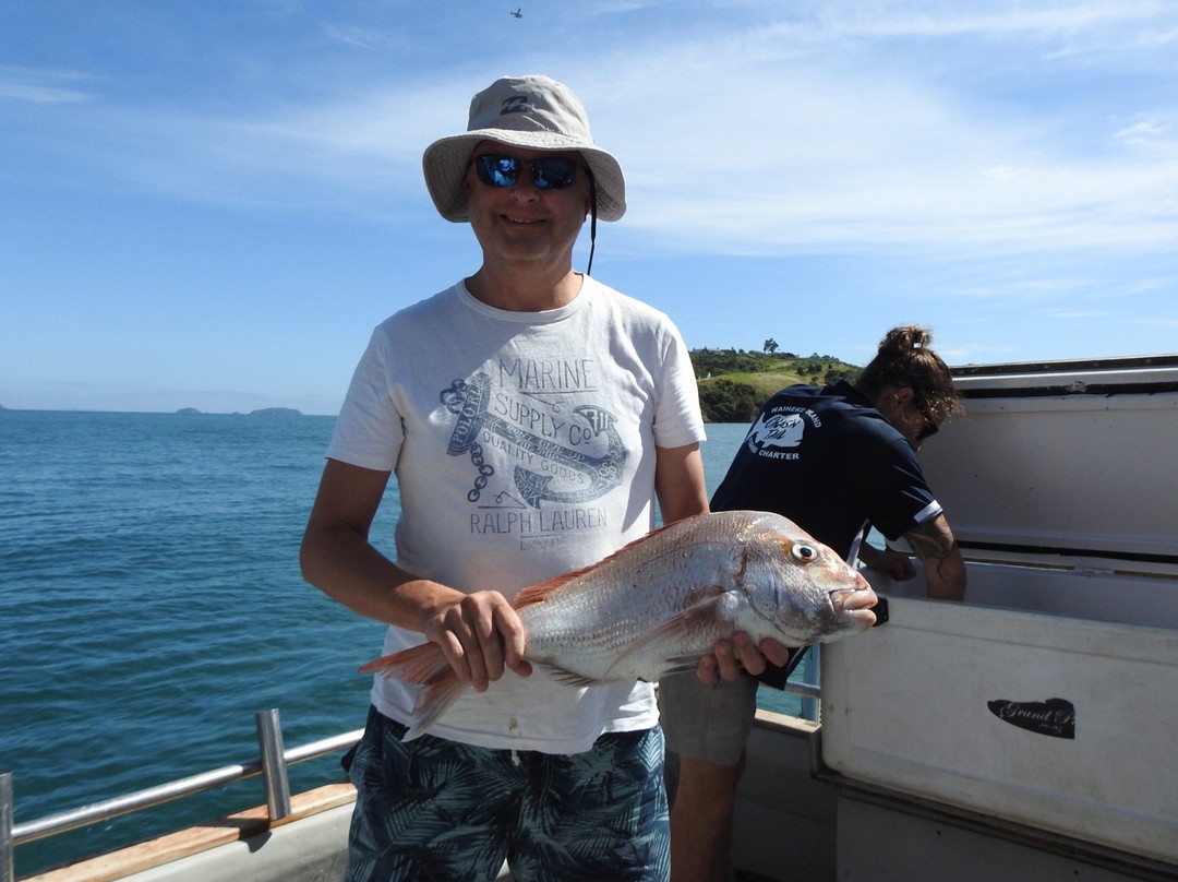 Chas'n Tail Charters-怀系奇岛必去景点