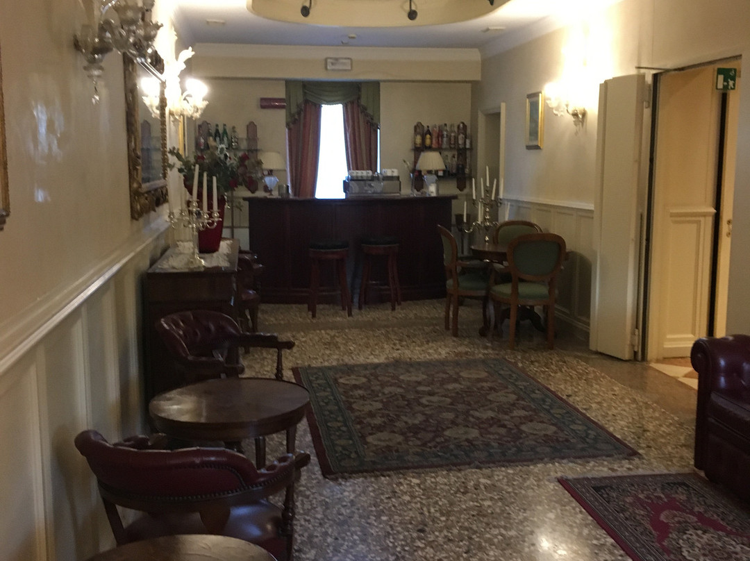 维西尼公园别墅酒店主图