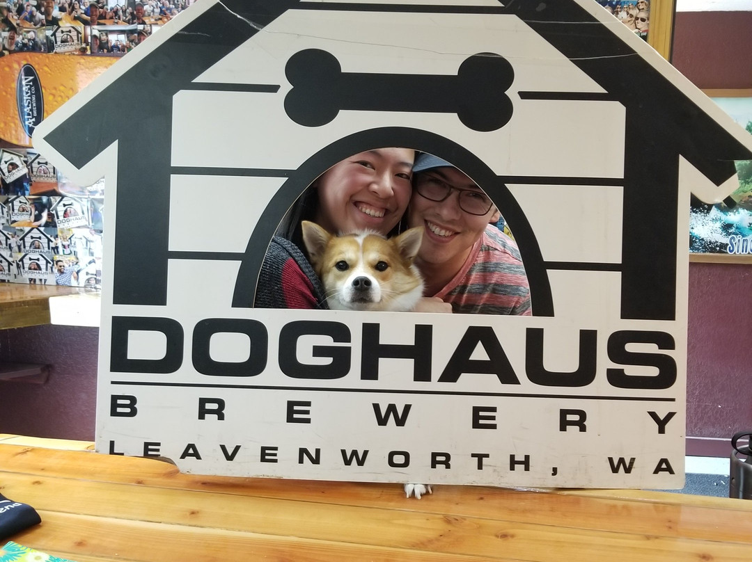 Doghaus Brewery景点图片