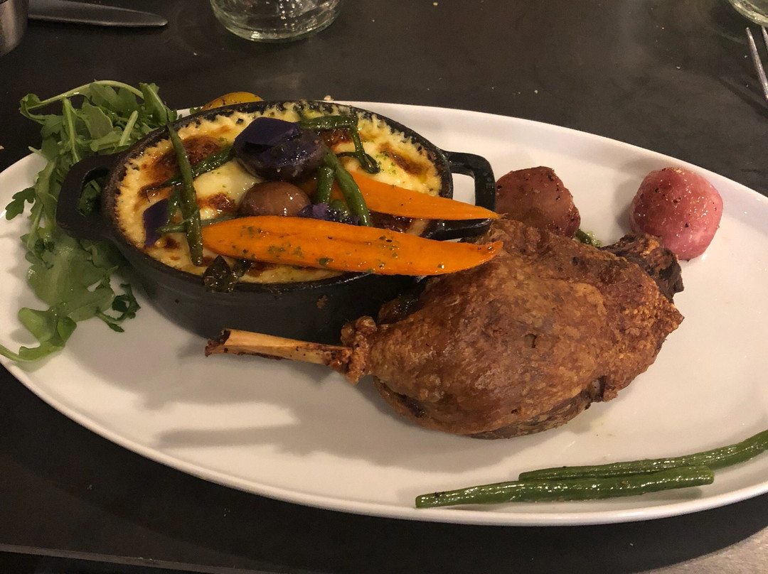 卡纳布餐馆和美食-Vermillion 45