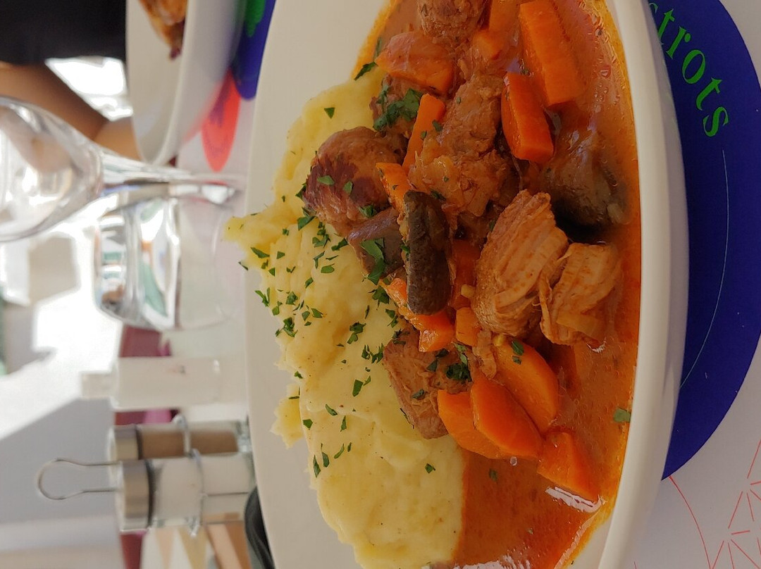 L'Azimut - Restaurant Hébergements à Senez