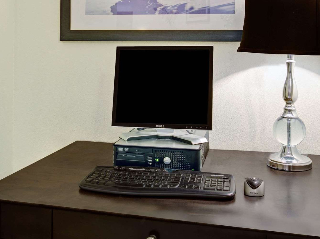 Super 8 by Wyndham St-Jerome主图