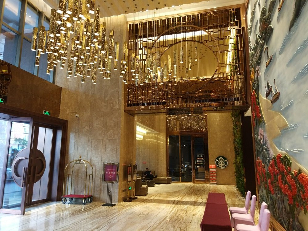 猛狮凯莱酒店主图