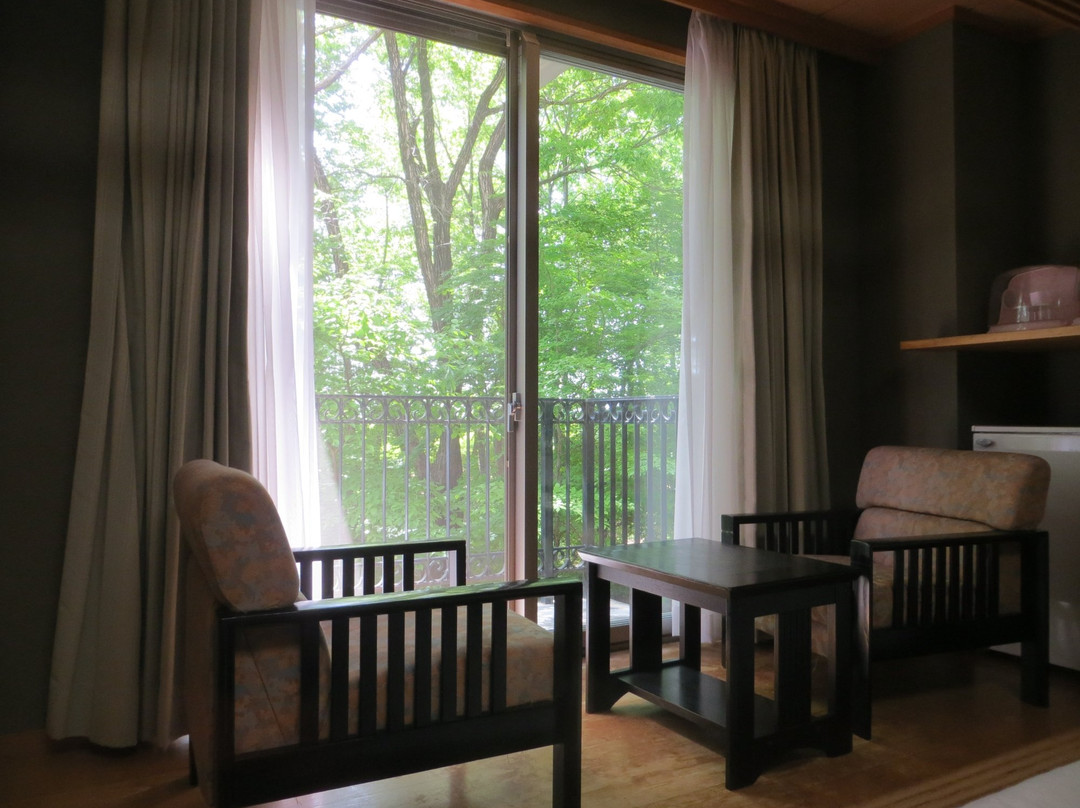 那须费罗拉雄酒店主图