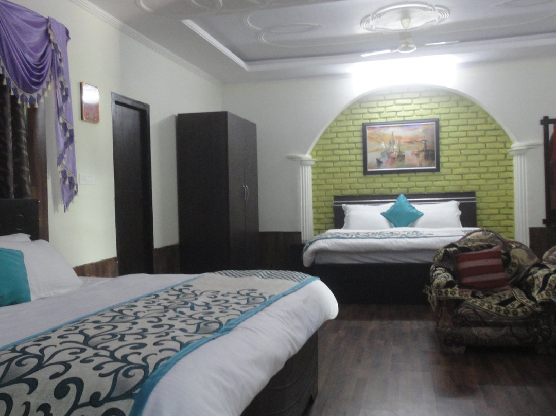 Hotel Niharika Palace主图