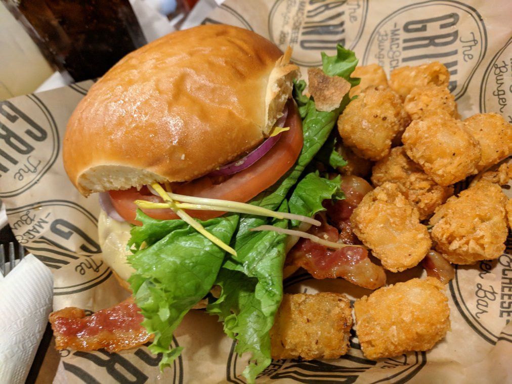 Martin餐馆和美食-The Grind mac & cheese burger bar