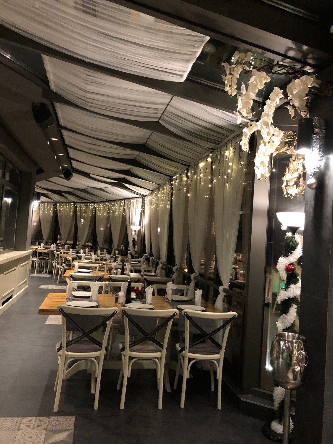 All Seasons Residence Hotel-餐饮
