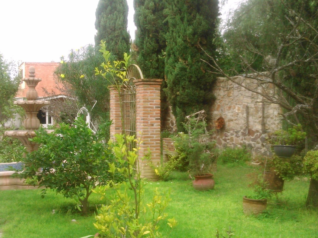 Cadereyta de Montes酒店住宿-Hotel Galeria Gran Puerta de la Sierra