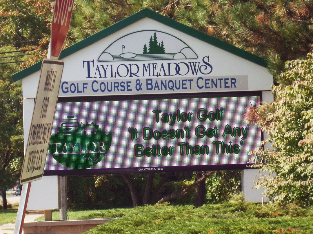 Taylor Meadows Golf Club景点图片