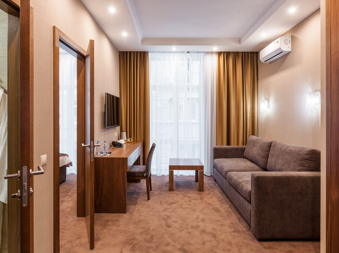 Kirovske酒店住宿-Crystal Hotel