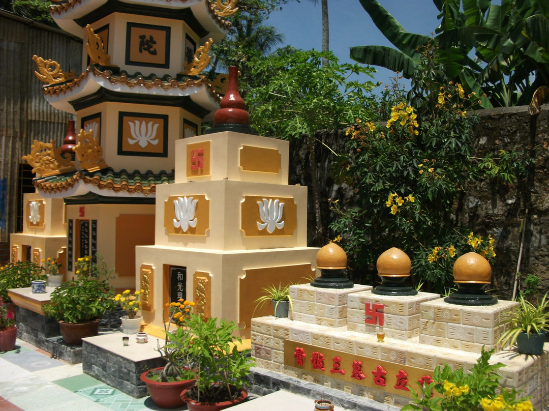 Tam Bao Pagoda景点图片