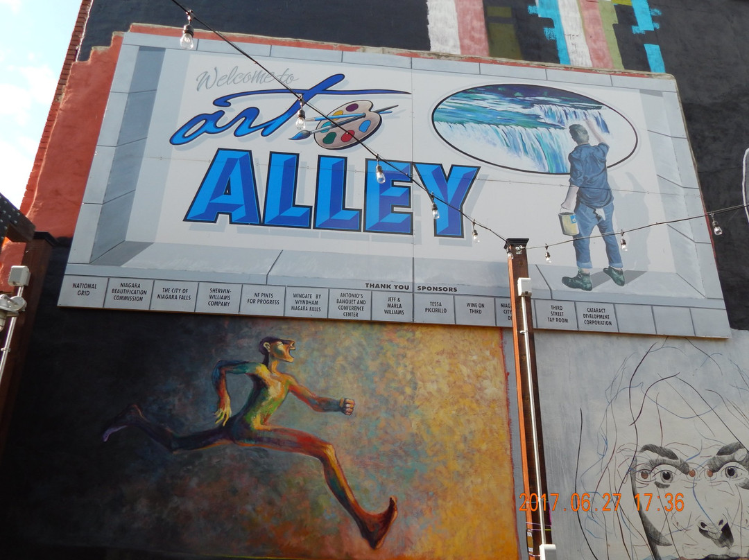 Third Street Art Alley-尼亚加拉大瀑布必去景点