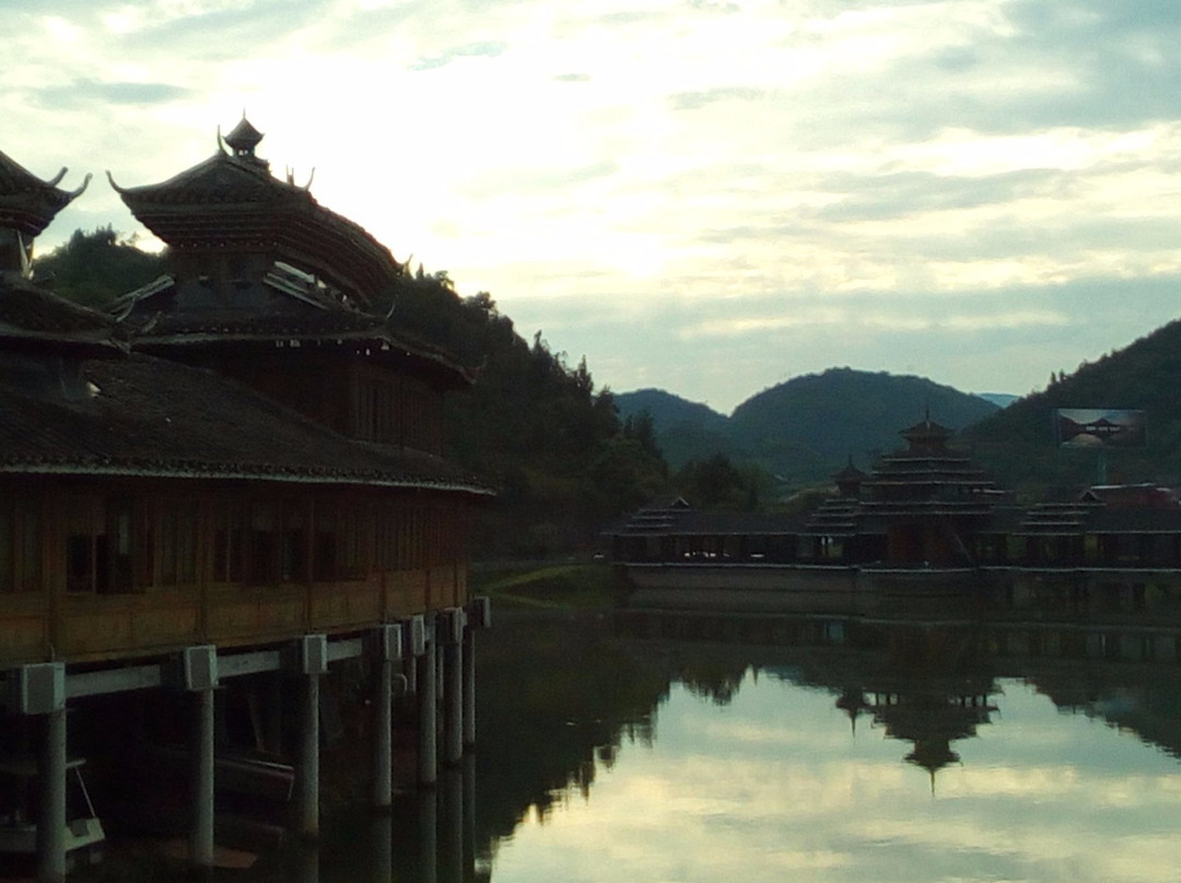 龙都璟怡国际大酒店主图