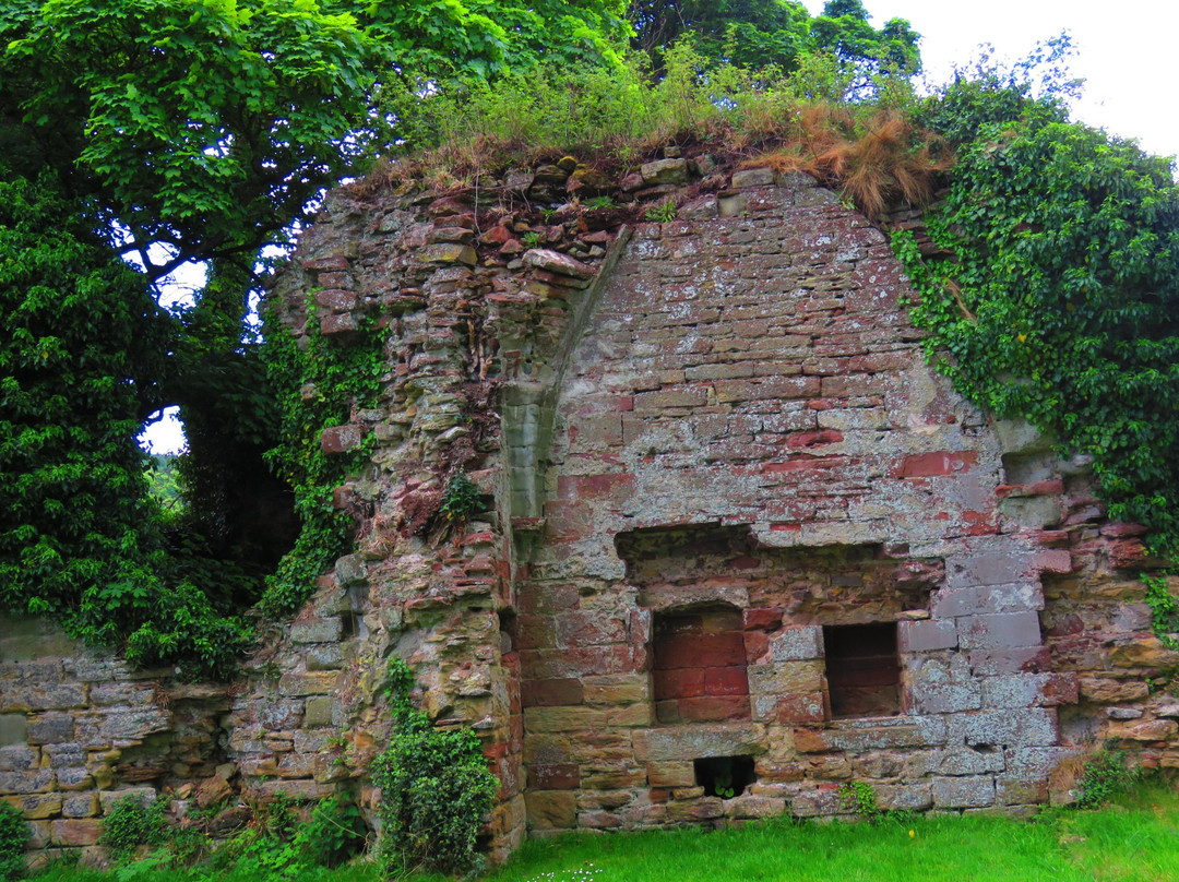 Lindores Abbey Ruins