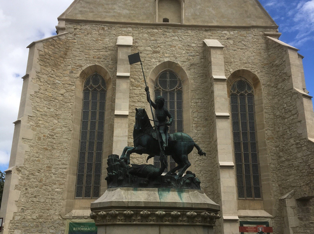 Statuia Sfântului Gheorghe景点图片