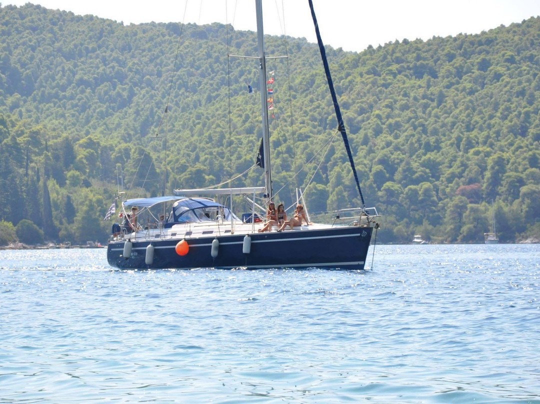 Carpe Diem Sailing-Skiathos Town必去景点
