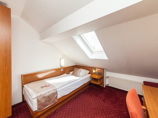 Ritterhude酒店住宿-花园酒店