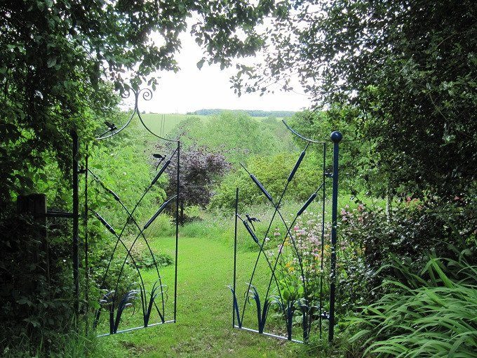 Moors Meadow Gardens景点图片